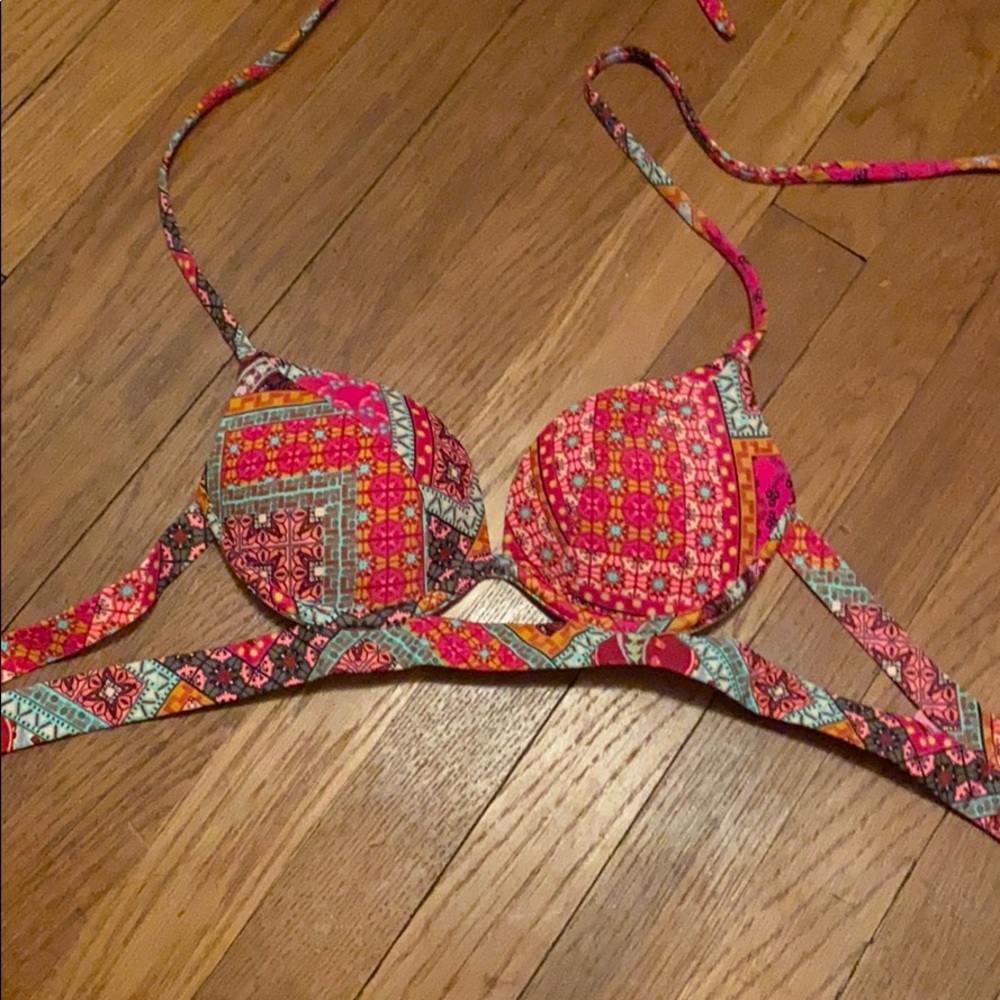 Bikini top